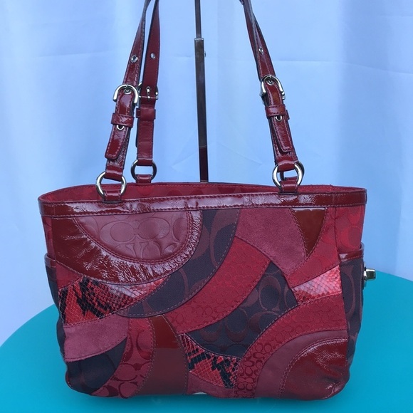 EUC MSRP $400 Limited Edition Vintage Coach Patchwork Shoulder Bag! - Picture 5 of 13